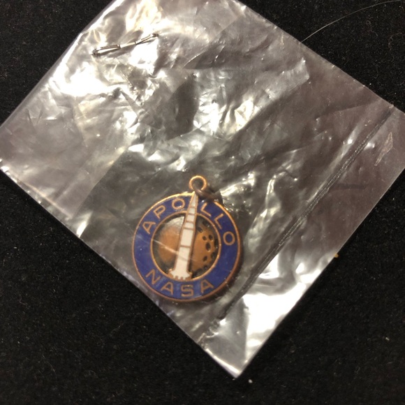 NASA Apollo vintage charm from Creat Craft - Picture 5 of 5